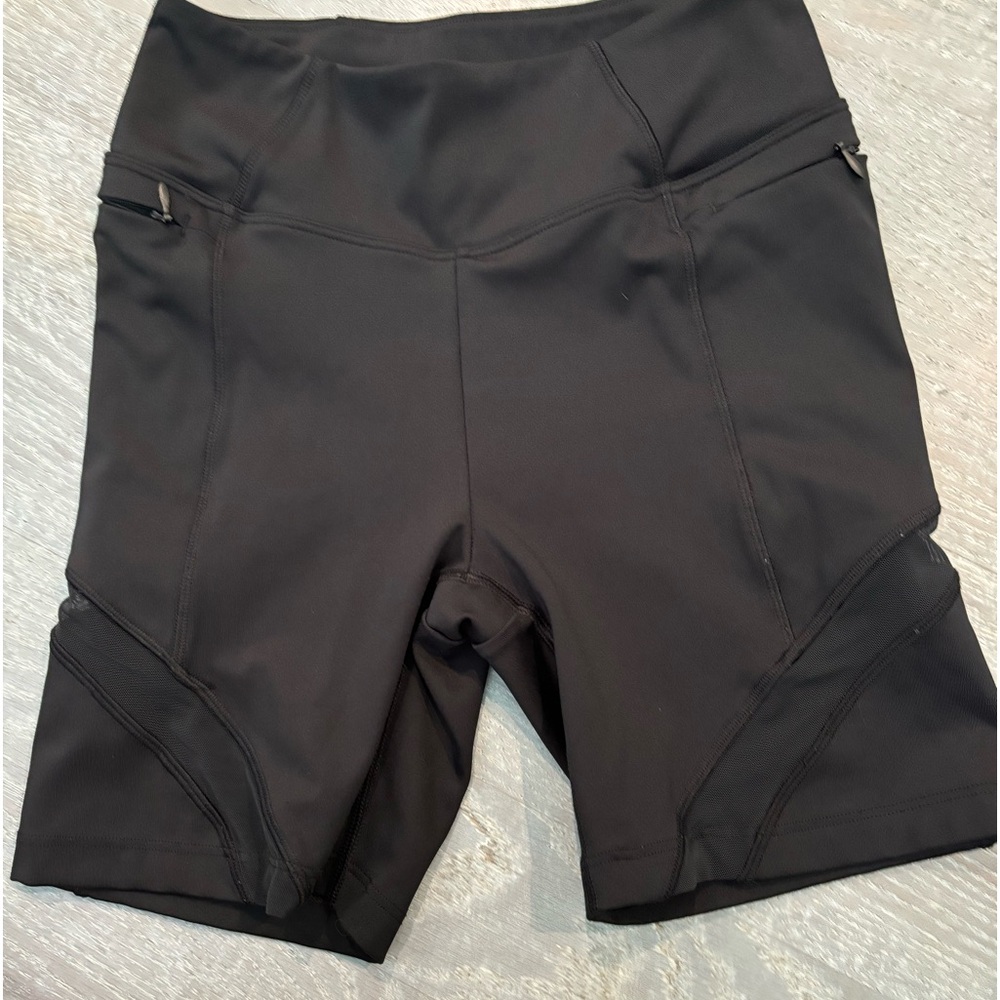 PINK active biker shorts